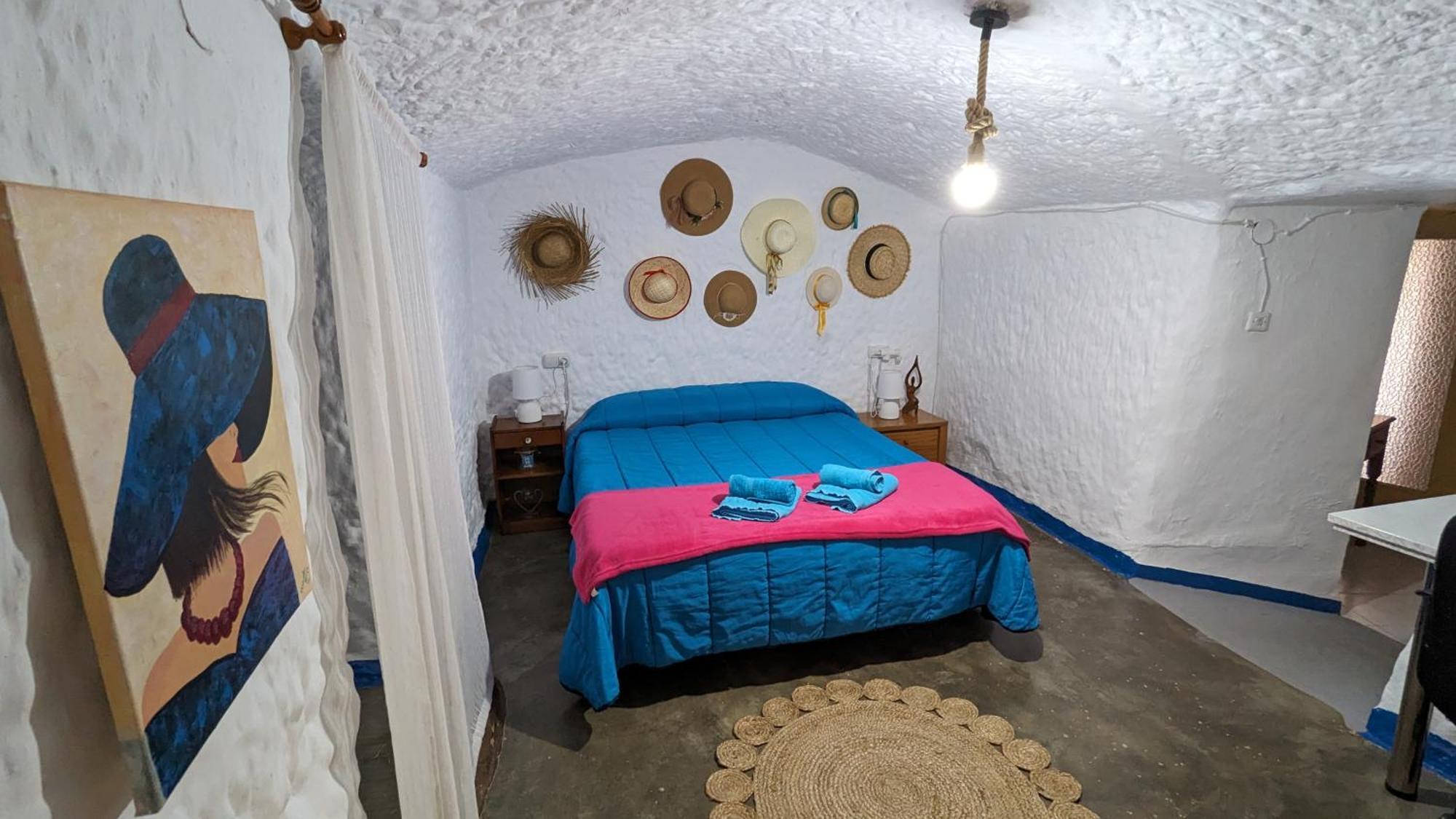 Cueva La Tita Del Pan Guest House Bacor Exterior photo